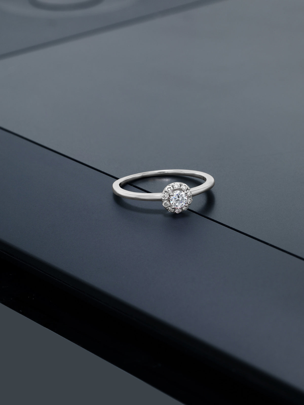 10K White Gold Lab Grown Diamond Engagement Ring H289815