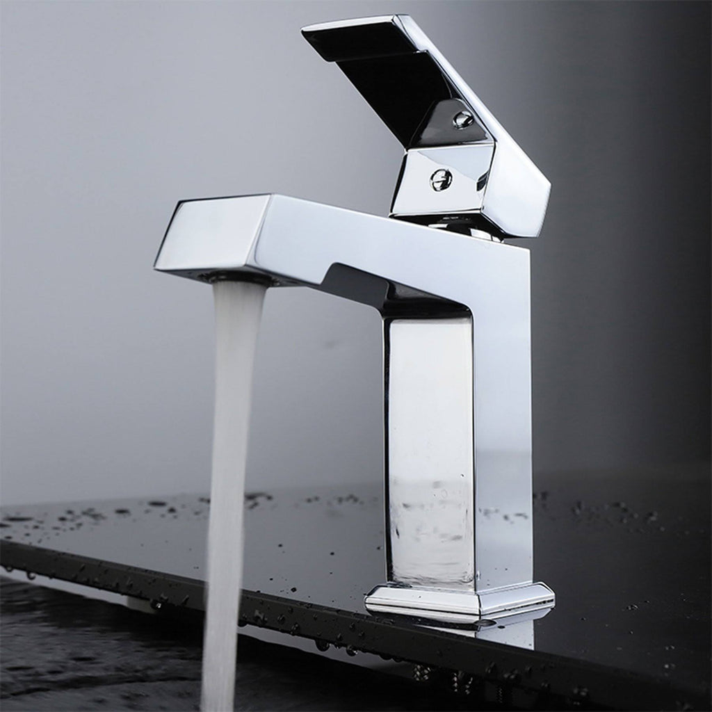 Chrome Brass Single Hole Bathroom Faucet E827843