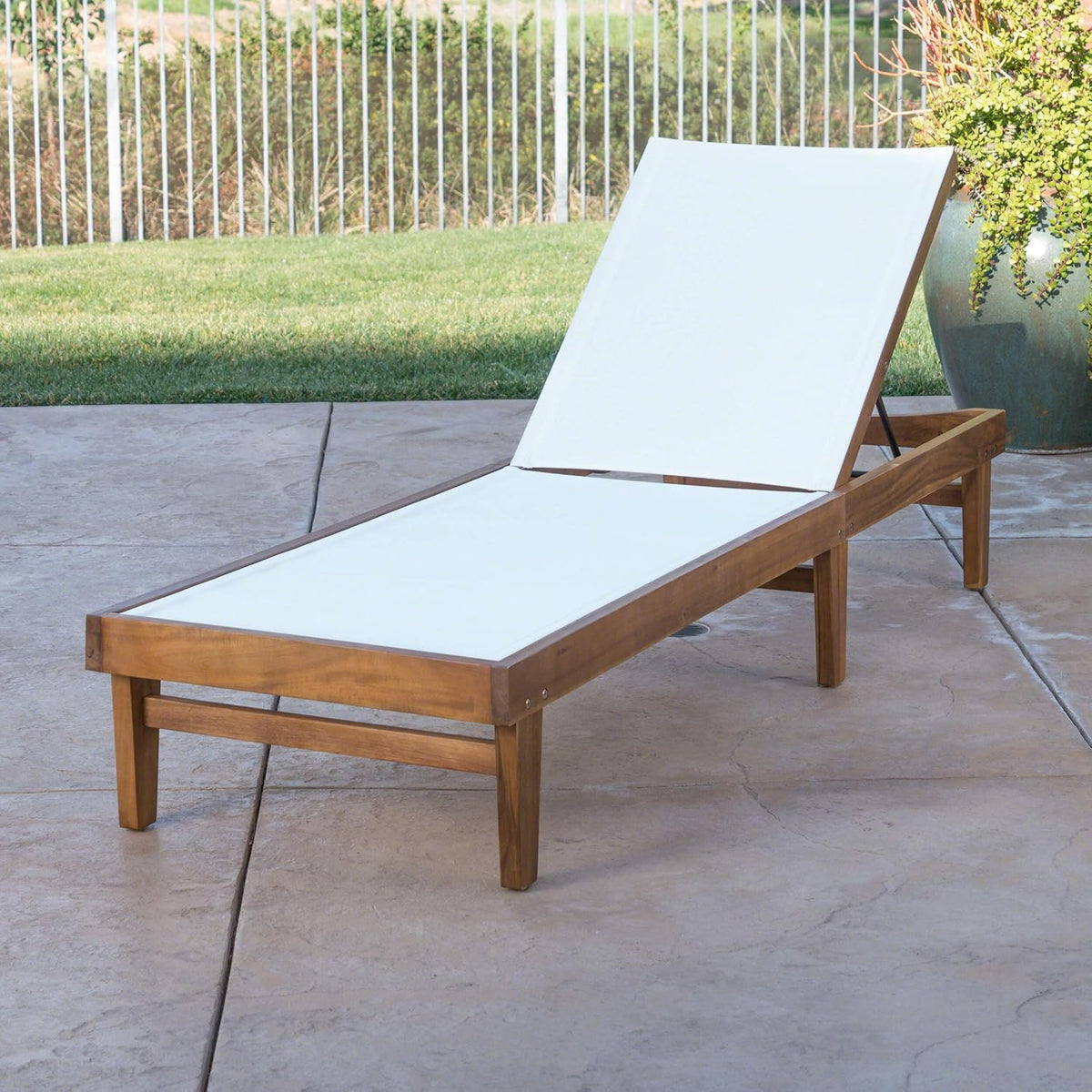 Teak Finish White Mesh Outdoor Chaise Lounge X805