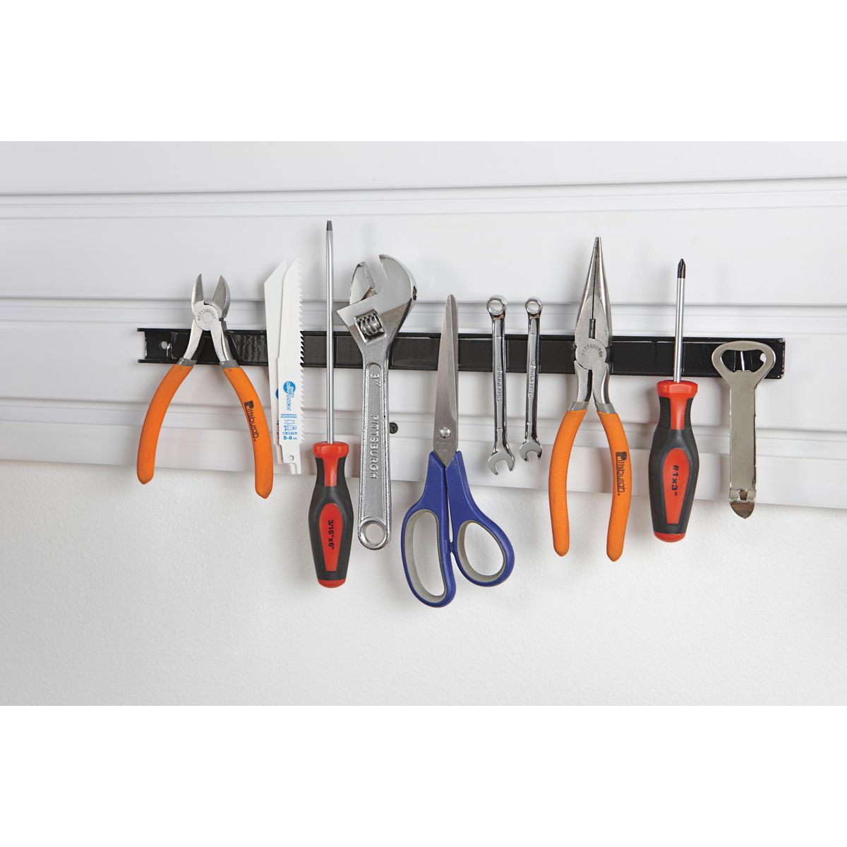 18 in. Magnetic Tool Holder V978