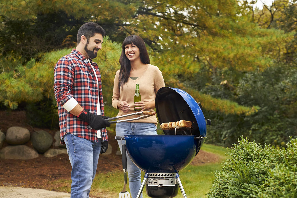 22 Charcoal Grill I289