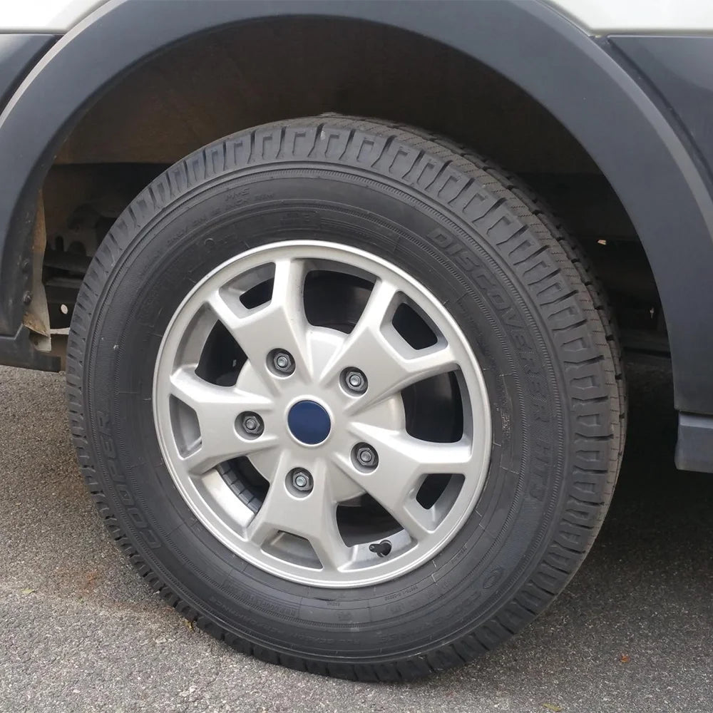 Set of 4 Commercial Tires H609