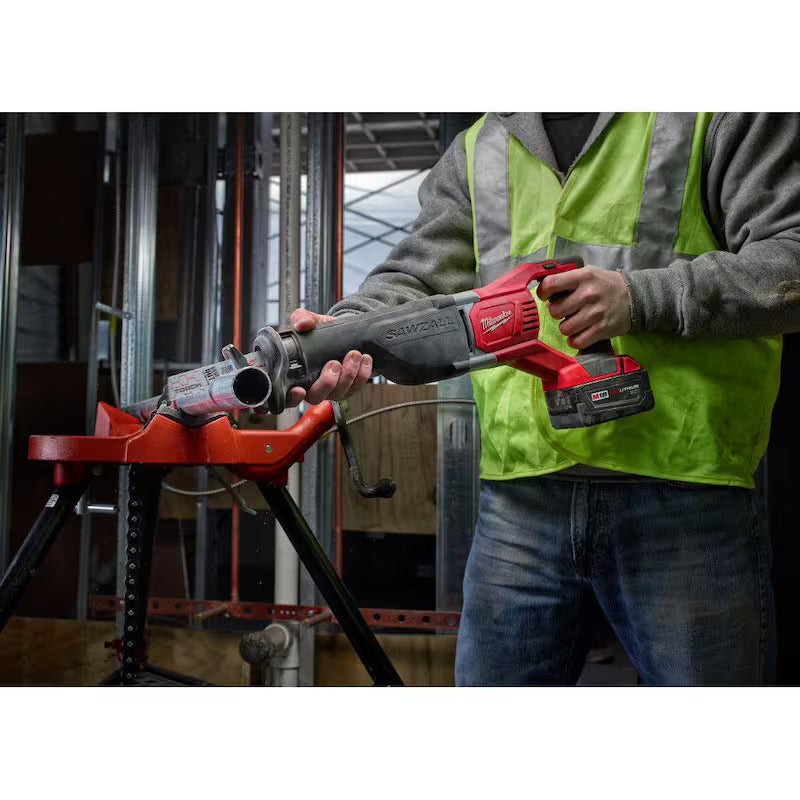 18V Cordless Reciprocating Saw with Two 3.0Ah Batteries L553278