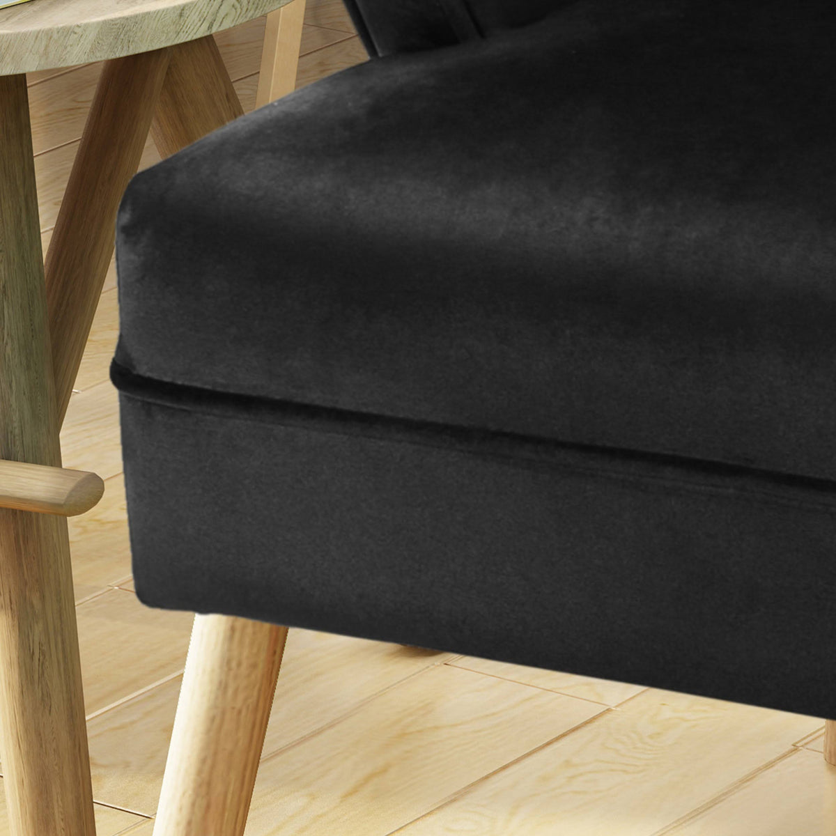 Emerald Velvet Accent Chair S1497