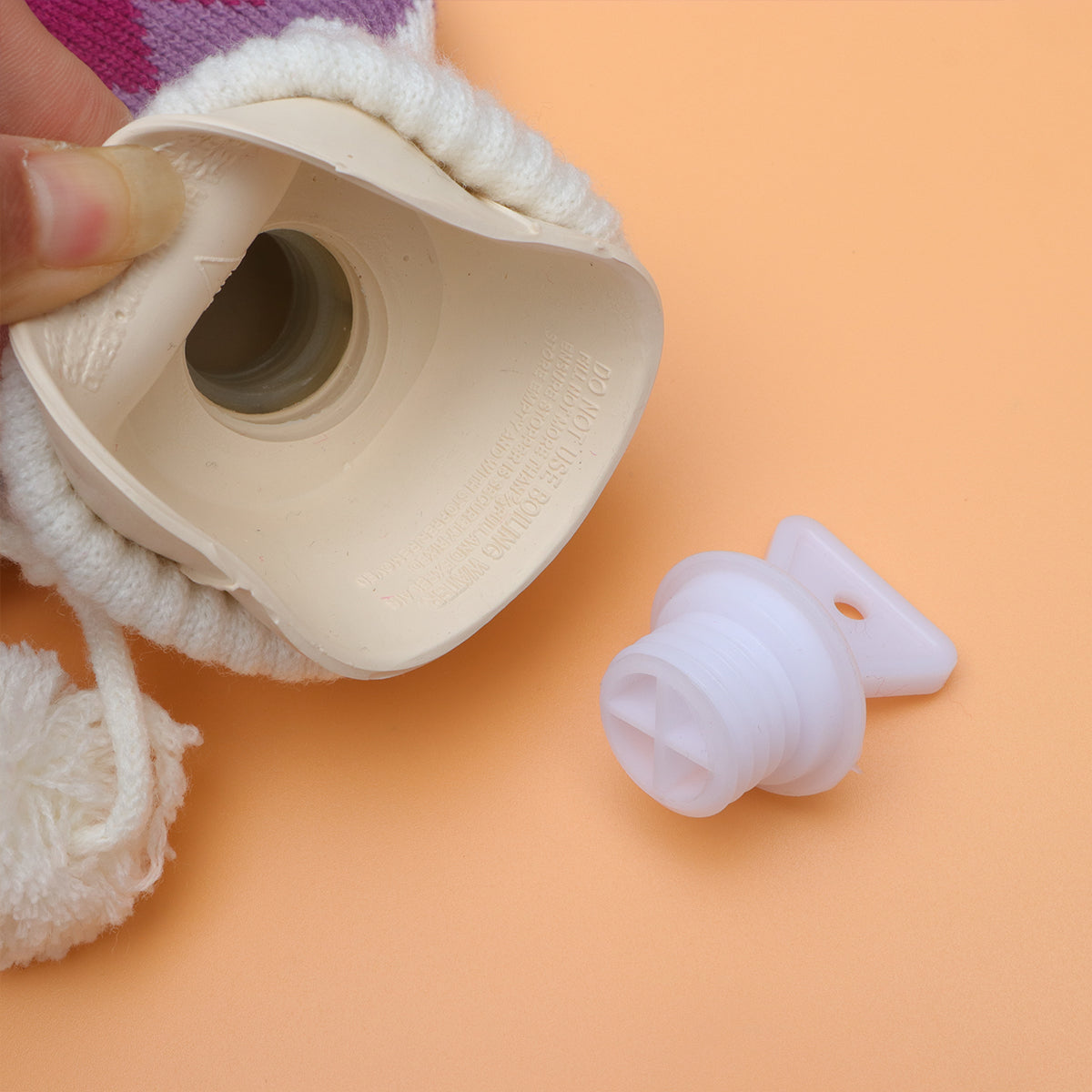 Silicone Rubber Knit Water Bottle Hot Bag Warmer Hand Warm Cover C1518