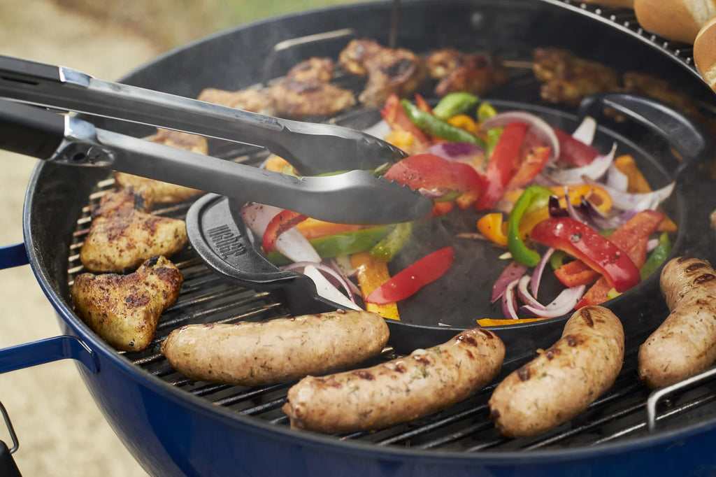 22 Charcoal Grill I289