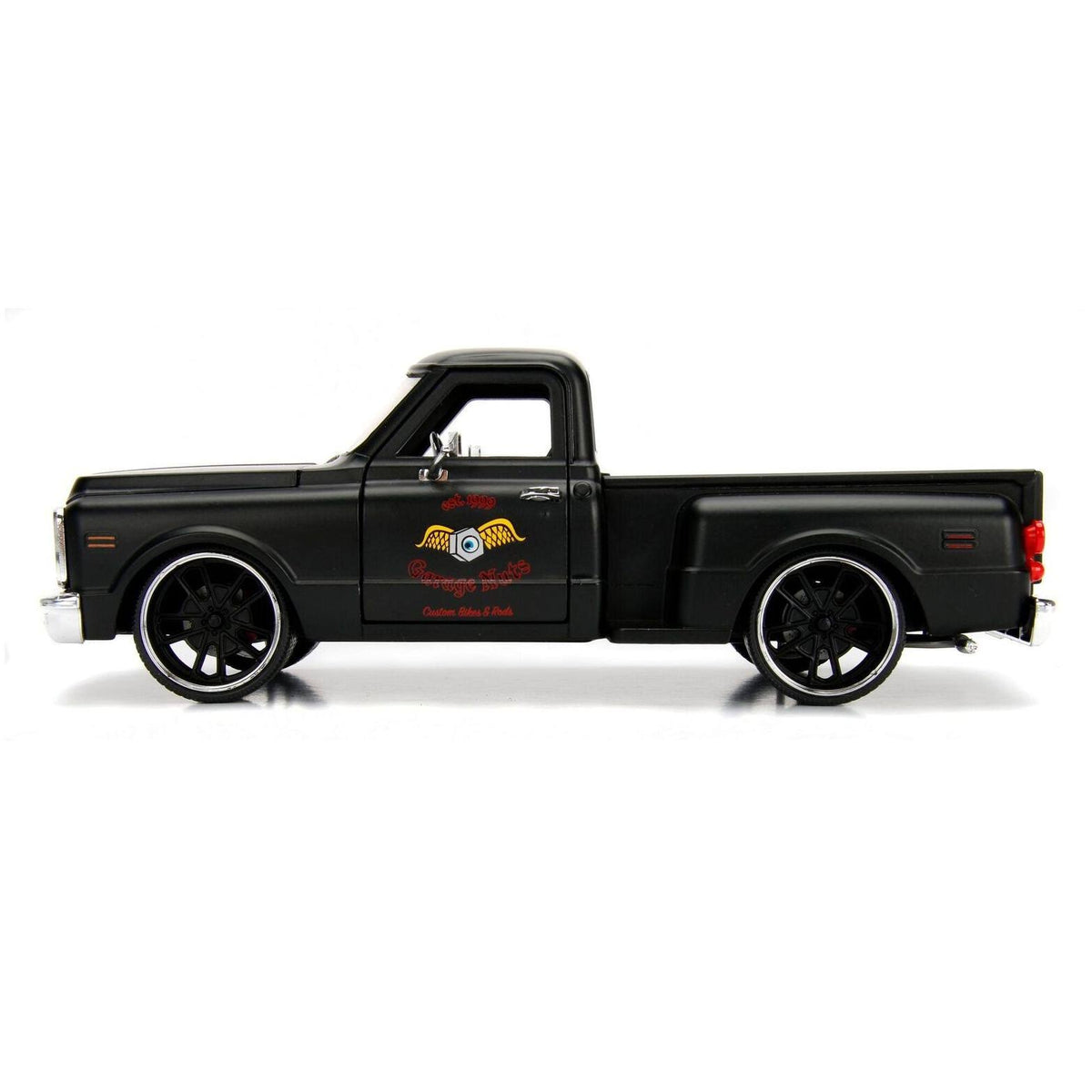 Matt Black 1/24 Diecast Model Car A482483