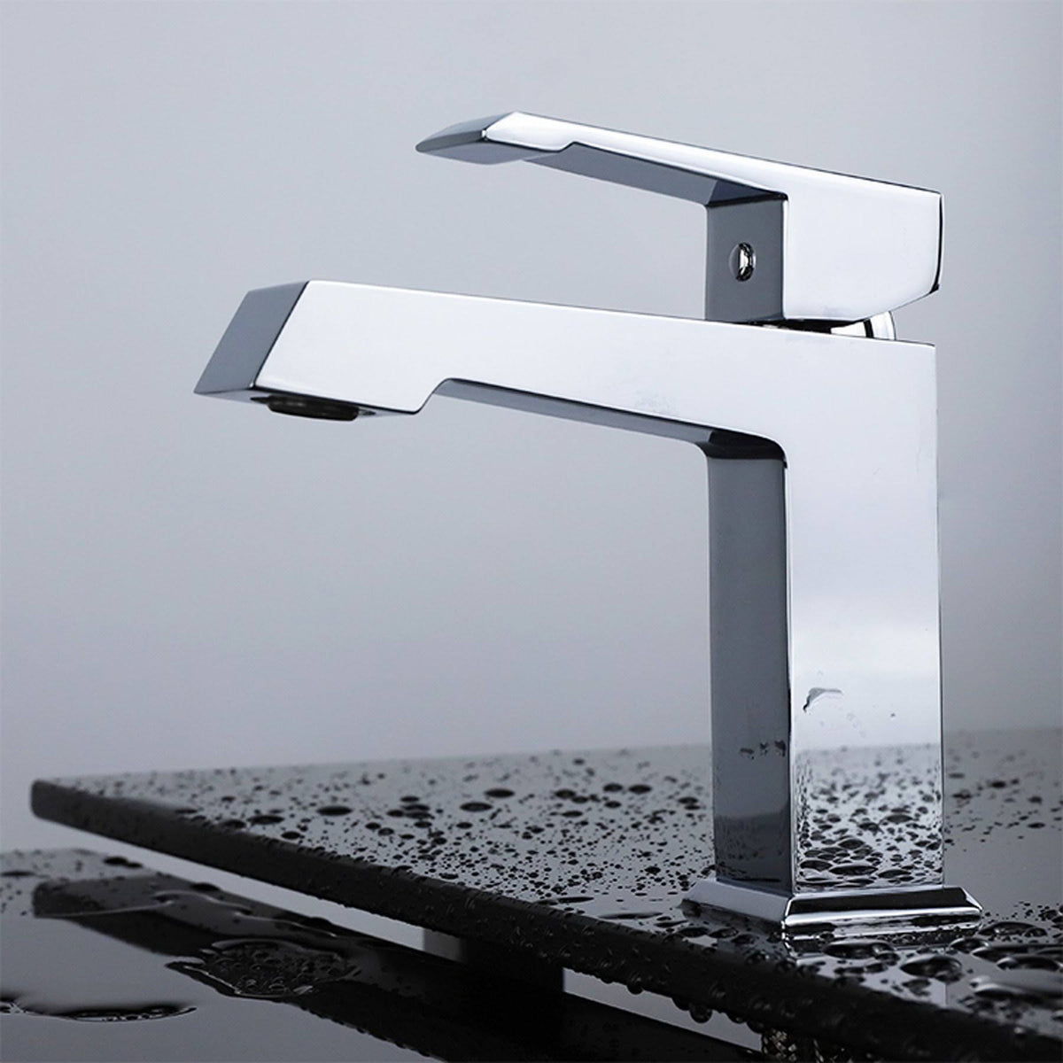 Chrome Brass Single Hole Bathroom Faucet E827843