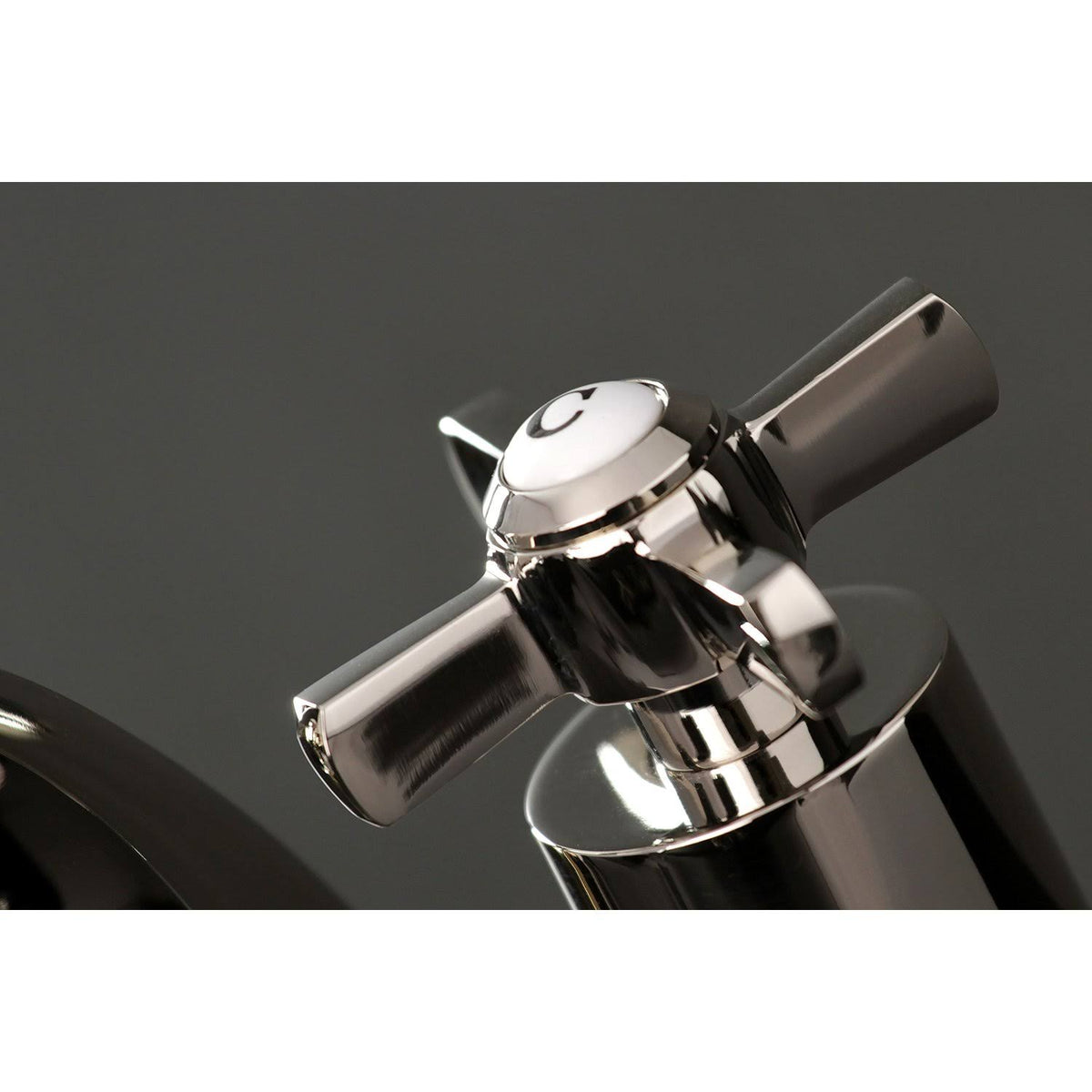 Polished Brass Mini Widespread Lavatory Faucet W8985