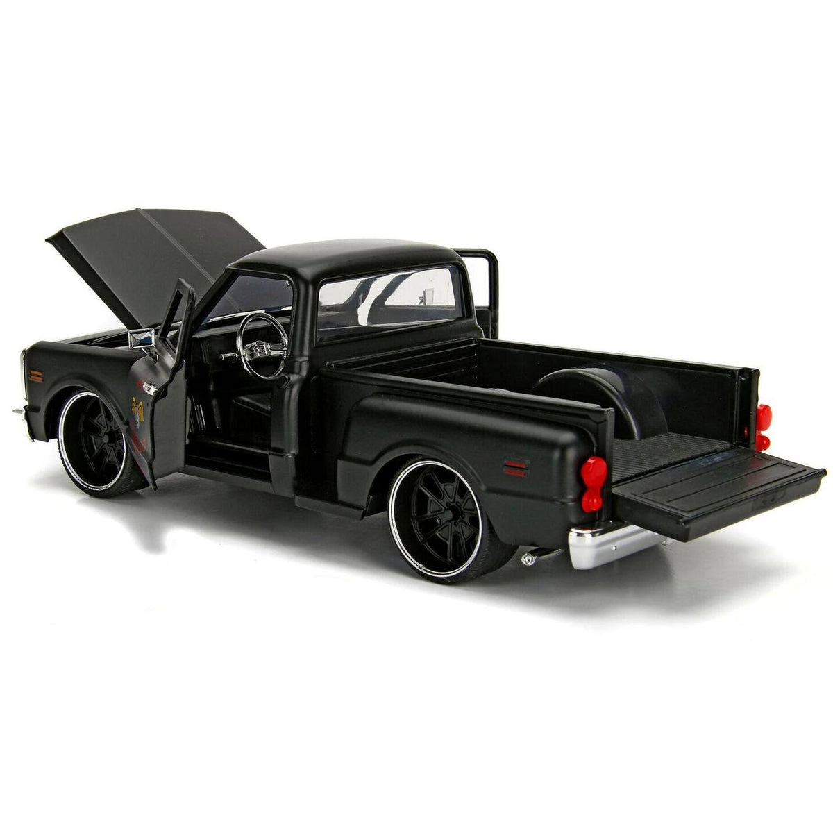 Matt Black 1/24 Diecast Model Car A482483