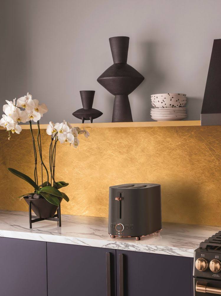 Matte Black 2-Slice Toaster A837